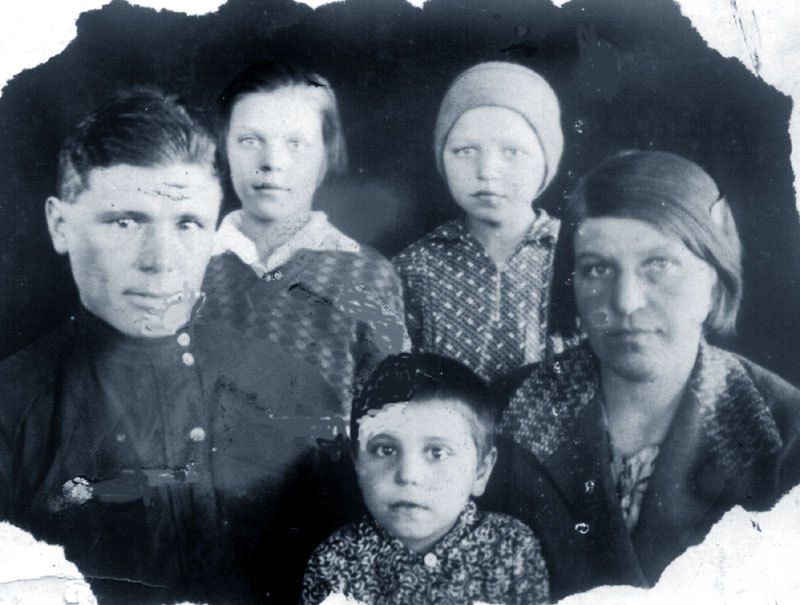    (1905-1985)    . , 1936 .