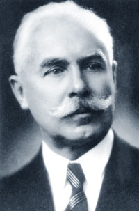  -. 1935 .