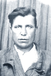   1915 . 