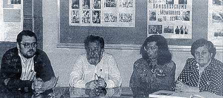 100498.jpg (33973 bytes)