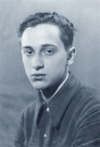 Юлий Яхонтов, десятиклассник первой норильской школы. 1944 г.