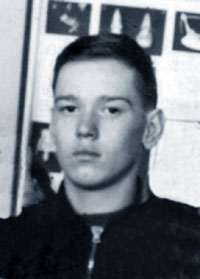  , 8-    1. , 1952 .