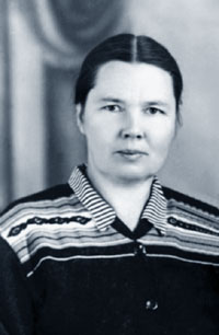 Зинаида Евграфовна Коркина, жена дяди